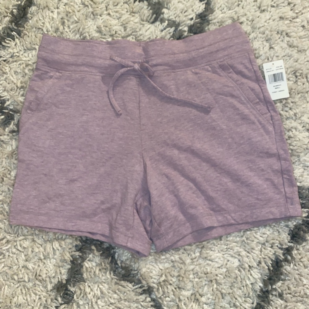 32 Degrees Cool Women's Pull-on Shorts Comfy, new w/ tags, purple, Small